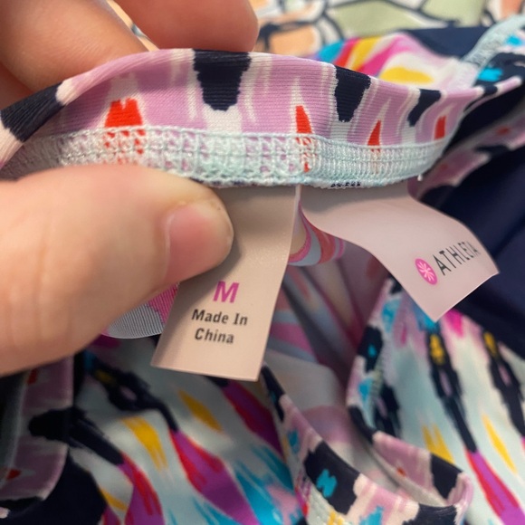 Athleta Rash Guard - Picture 4 of 9